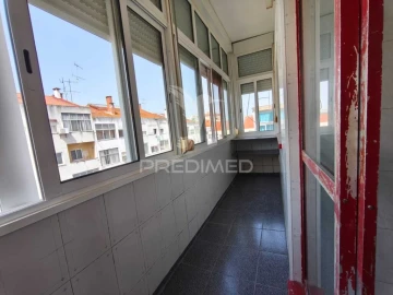 Apartamento T3 para Venda em Seixal, Arrentela e Aldeia de Paio Pires