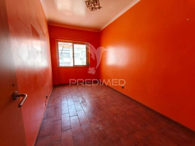 Apartamento T3 para Venda em Seixal, Arrentela e Aldeia de Paio Pires Foto 15