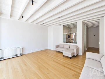 Apartamento T3 para Venda em Cedofeita, Santo Ildefonso, Sé, Miragaia, São Nicolau e Vitória