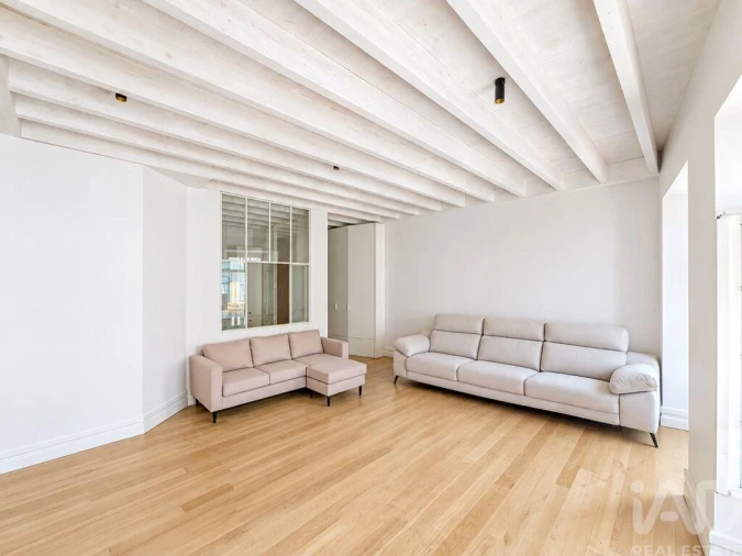 Apartamento T3 para Venda em Cedofeita, Santo Ildefonso, Sé, Miragaia, São Nicolau e Vitória Foto 8