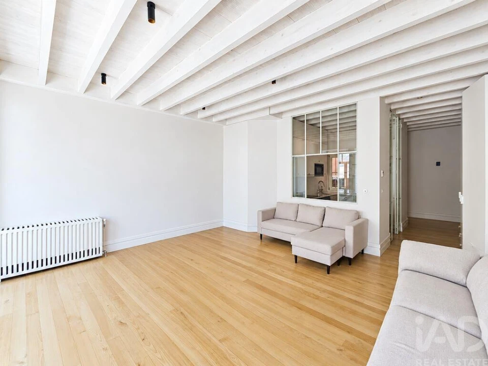 Apartamento T3 para Venda em Cedofeita, Santo Ildefonso, Sé, Miragaia, São Nicolau e Vitória Foto 3
