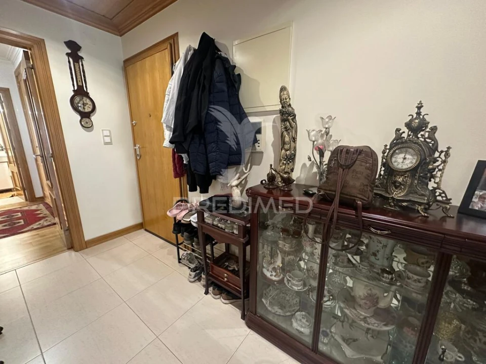 Apartamento T2 para Venda em Mina de Água Foto 9