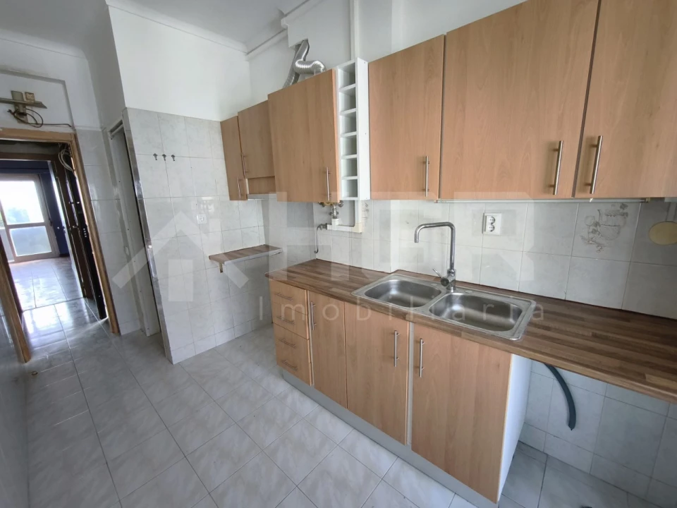 Apartamento T3 para Venda em Seixal, Arrentela e Aldeia de Paio Pires Foto 10