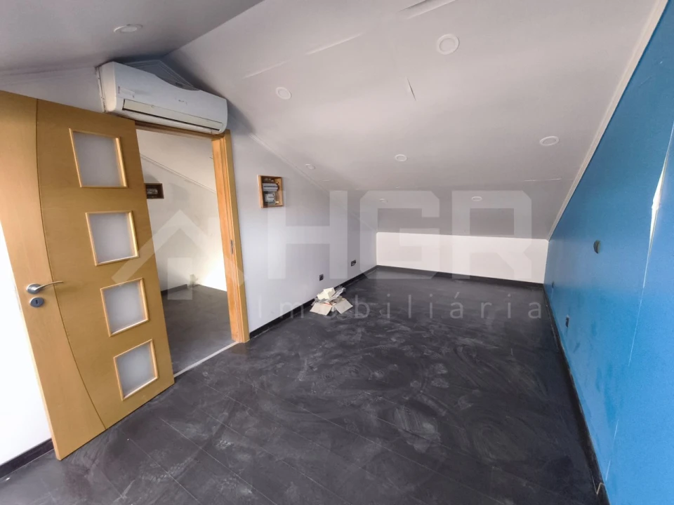 Apartamento T3 para Venda em Seixal, Arrentela e Aldeia de Paio Pires Foto 19
