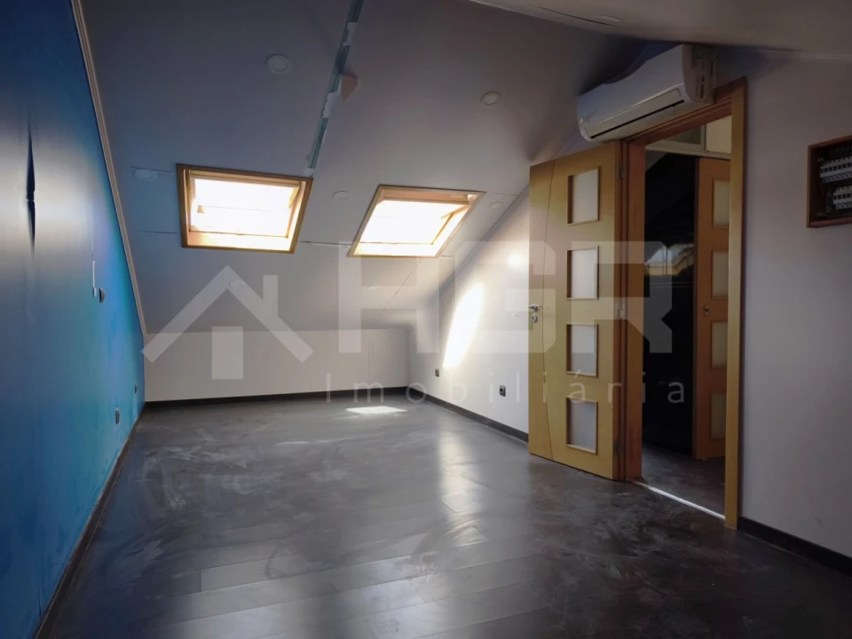 Apartamento T3 para Venda em Seixal, Arrentela e Aldeia de Paio Pires Foto 20