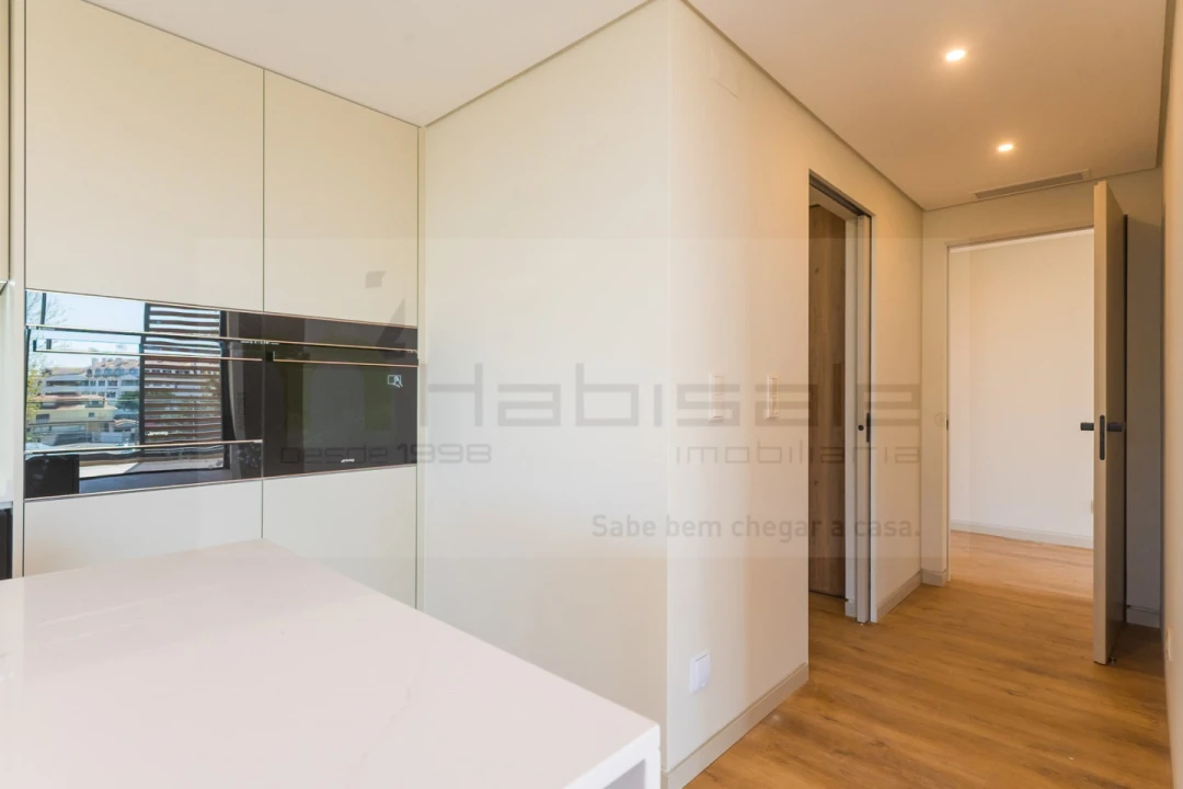 Apartamento T2 para Venda em Carcavelos e Parede Foto 5