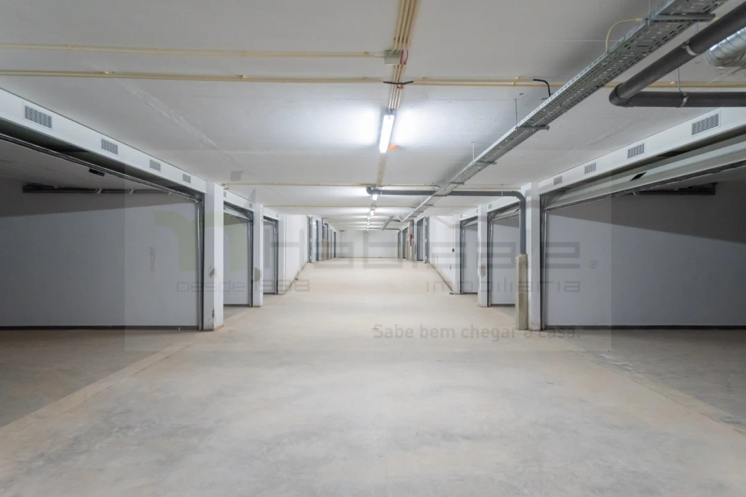 Apartamento T2 para Venda em Carcavelos e Parede Foto 23