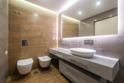Apartamento T2 para Venda em Carcavelos e Parede