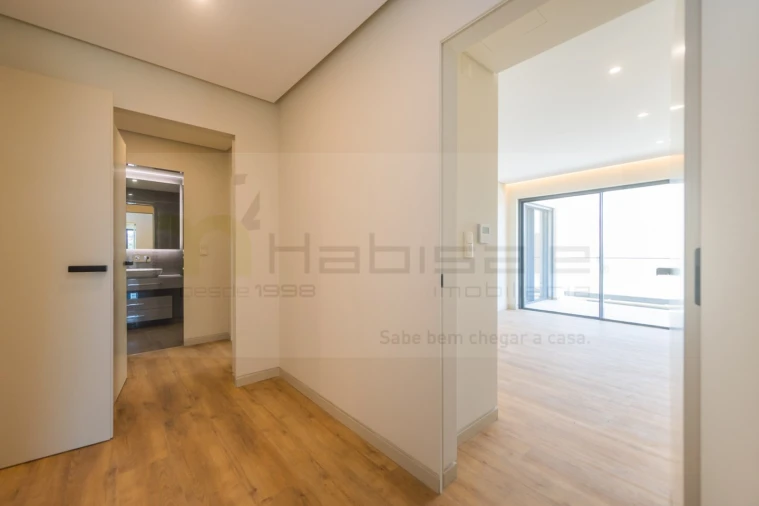 Apartamento T2 para Venda em Carcavelos e Parede Foto 16
