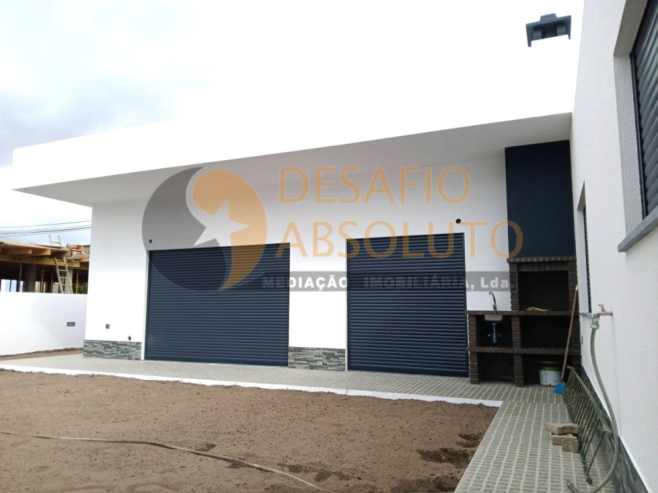 Moradia T4 para Venda em Fernao Ferro Foto 16