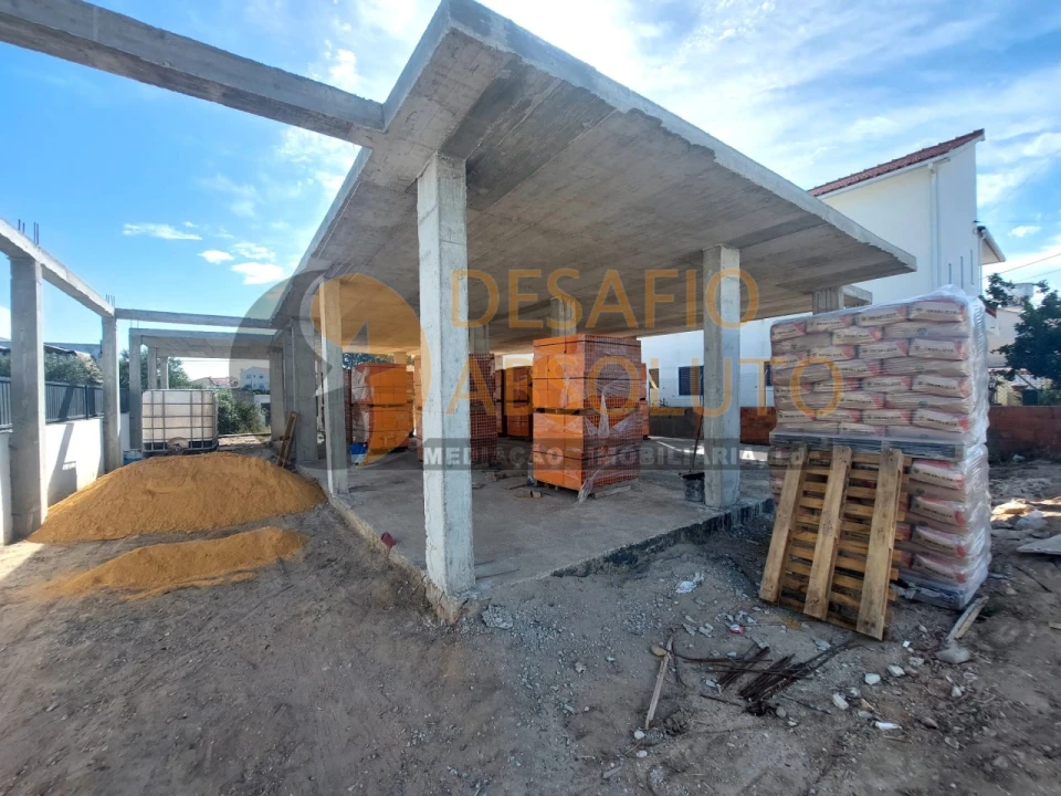 Moradia T3 para Venda em Fernao Ferro Foto 6