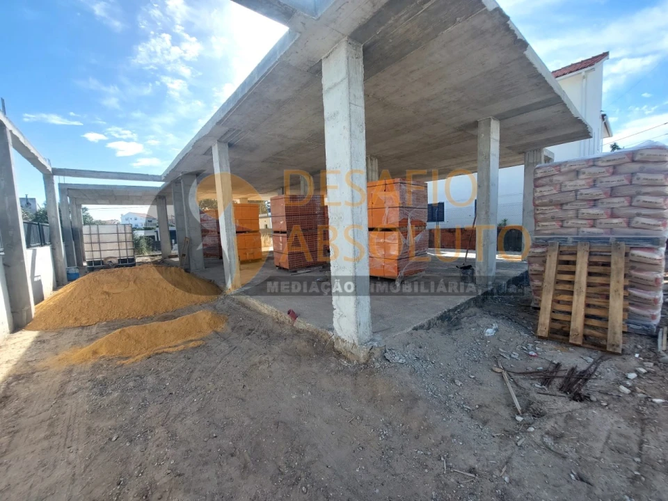 Moradia T3 para Venda em Fernao Ferro Foto 1