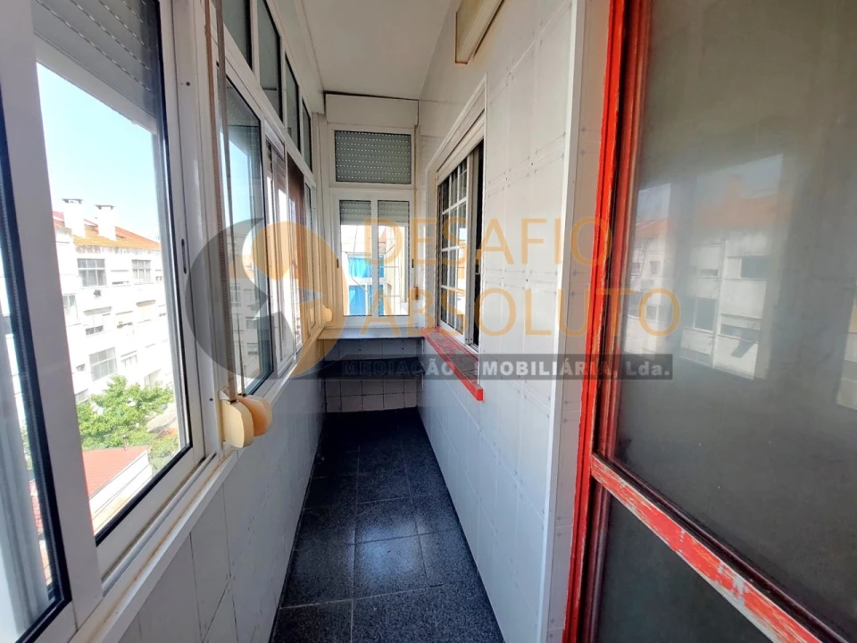 Apartamento T4 para Venda em Seixal, Arrentela e Aldeia de Paio Pires Foto 5