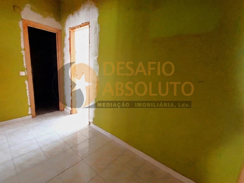 Apartamento T4 para Venda em Seixal, Arrentela e Aldeia de Paio Pires Foto 8