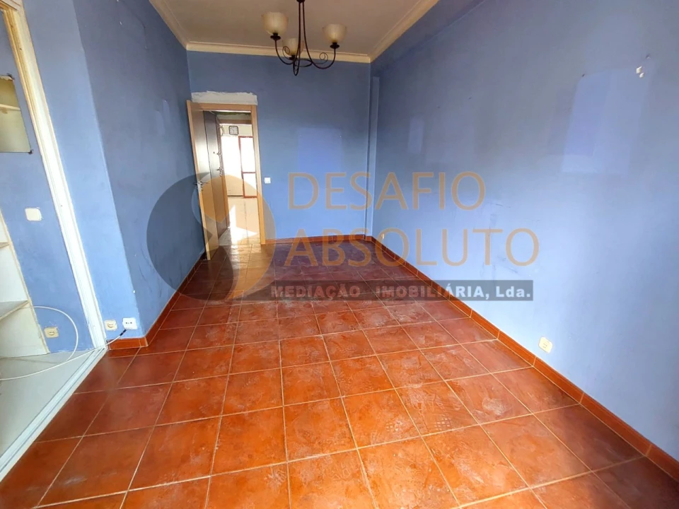 Apartamento T4 para Venda em Seixal, Arrentela e Aldeia de Paio Pires Foto 16