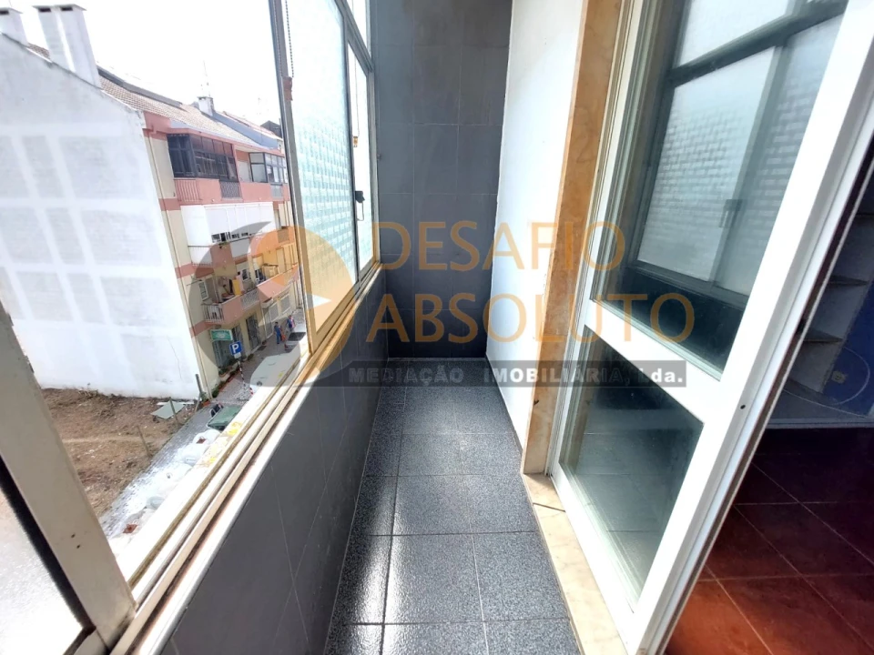 Apartamento T4 para Venda em Seixal, Arrentela e Aldeia de Paio Pires Foto 19