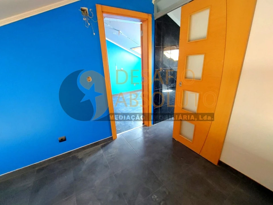 Apartamento T4 para Venda em Seixal, Arrentela e Aldeia de Paio Pires Foto 21