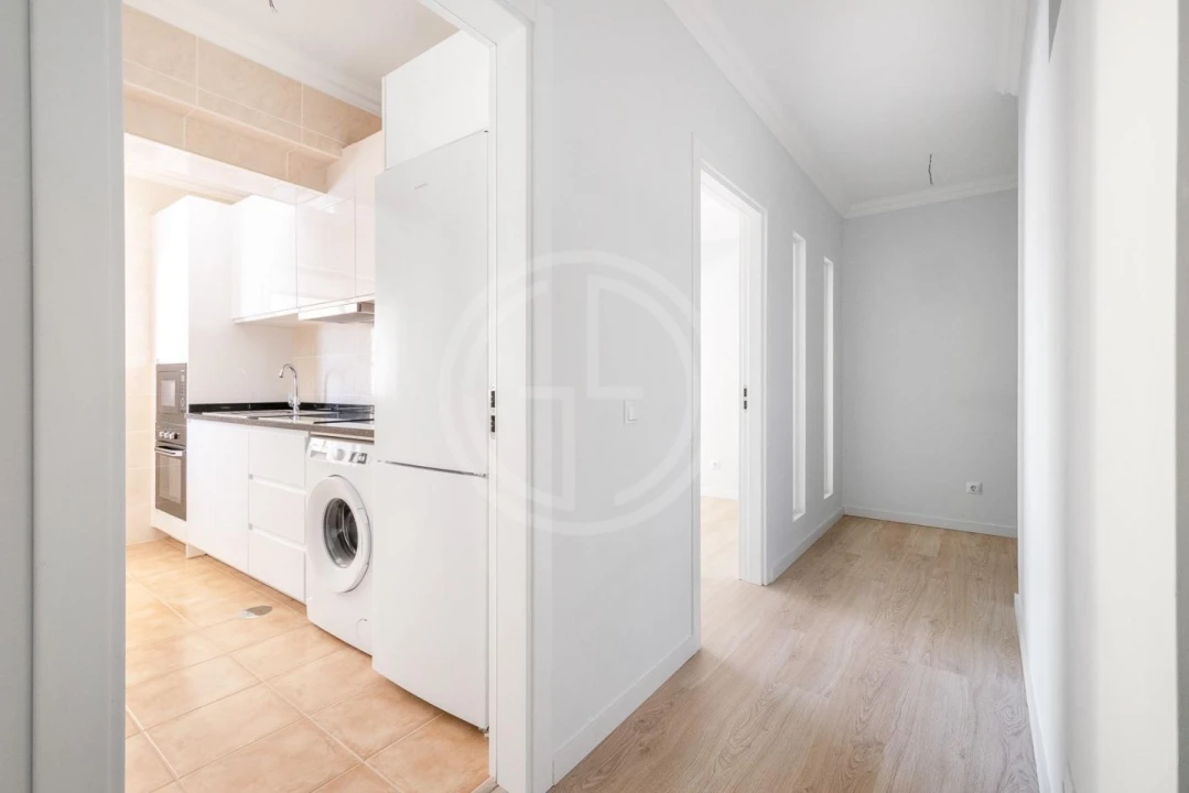 Apartamento T1 para Venda em Faro (Sé e São Pedro) Foto 3