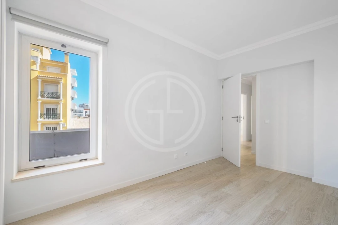 Apartamento T1 para Venda em Faro (Sé e São Pedro) Foto 7
