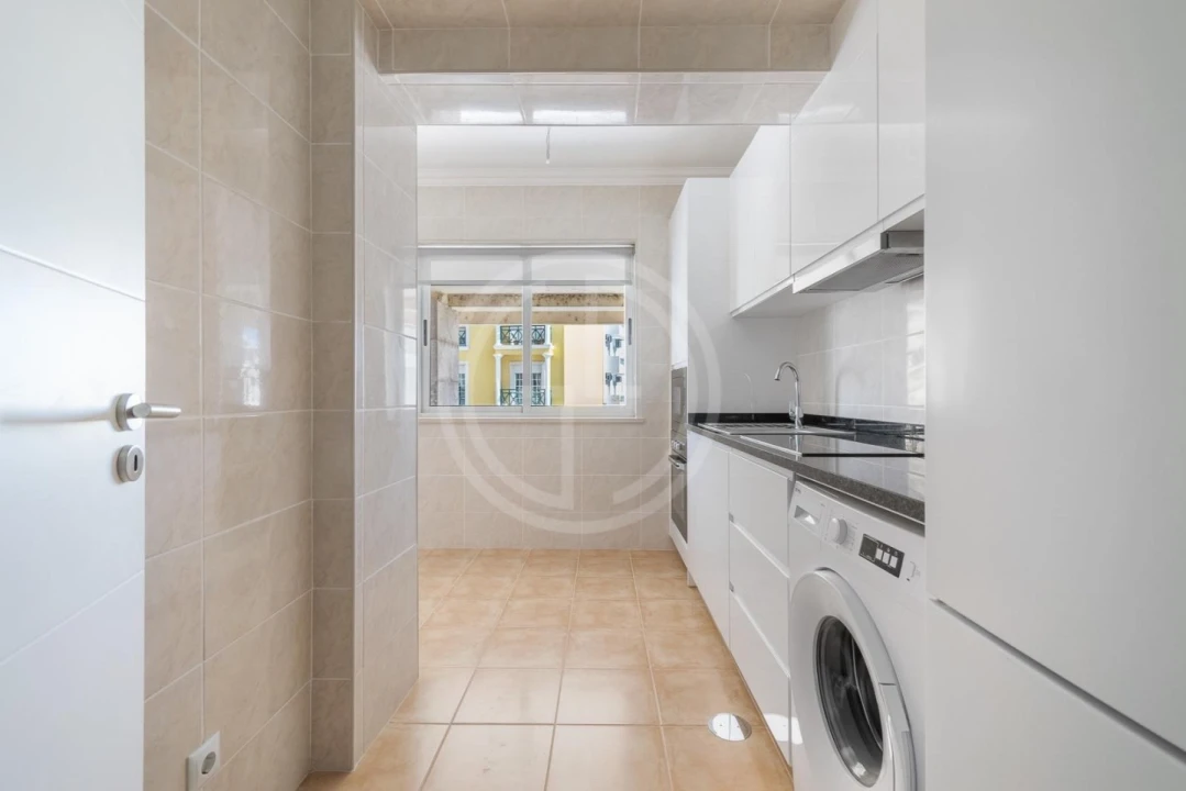 Apartamento T1 para Venda em Faro (Sé e São Pedro) Foto 9