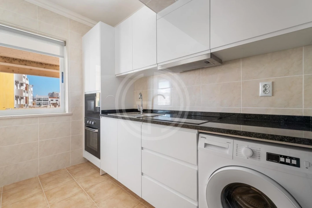 Apartamento T1 para Venda em Faro (Sé e São Pedro) Foto 1