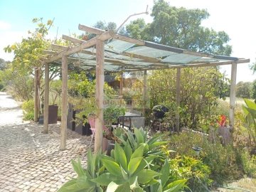 Quinta T2 para Venda em São Francisco da Serra