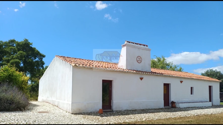 Quinta T2 para Venda em São Francisco da Serra