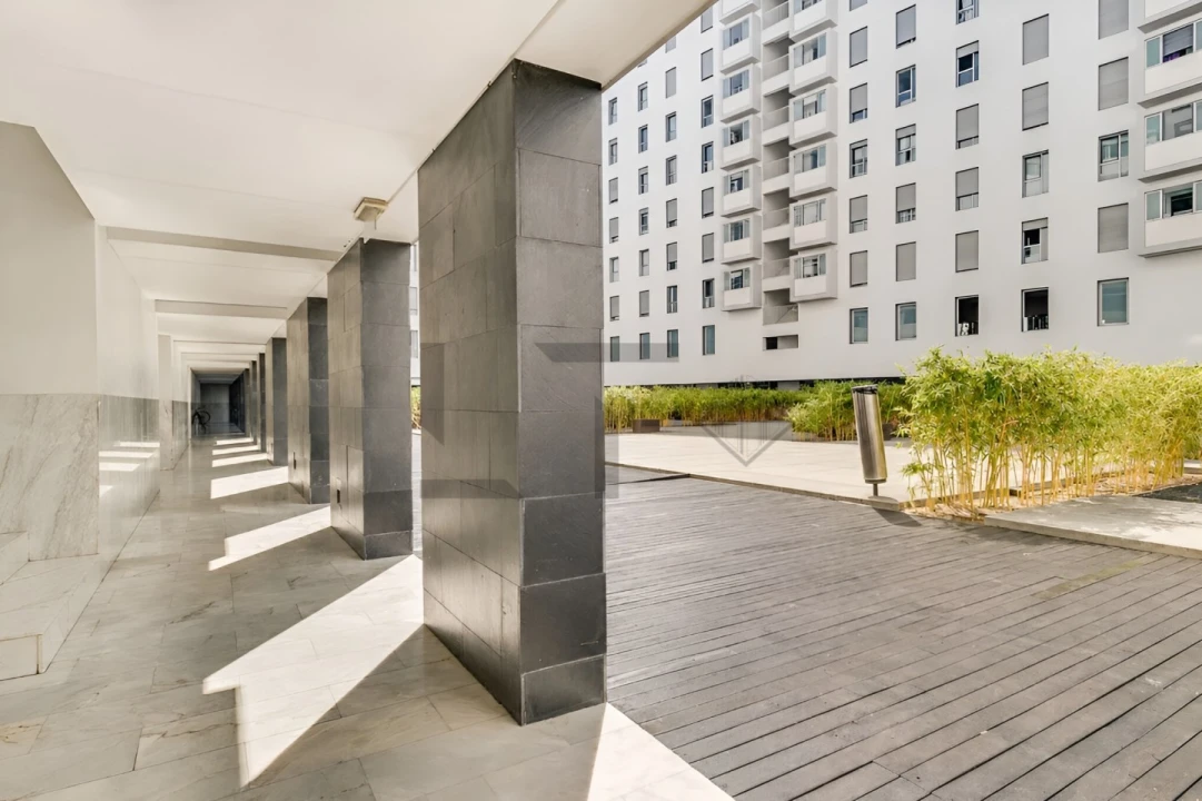 Apartamento T2 para Venda em Parque das Nações Foto 4