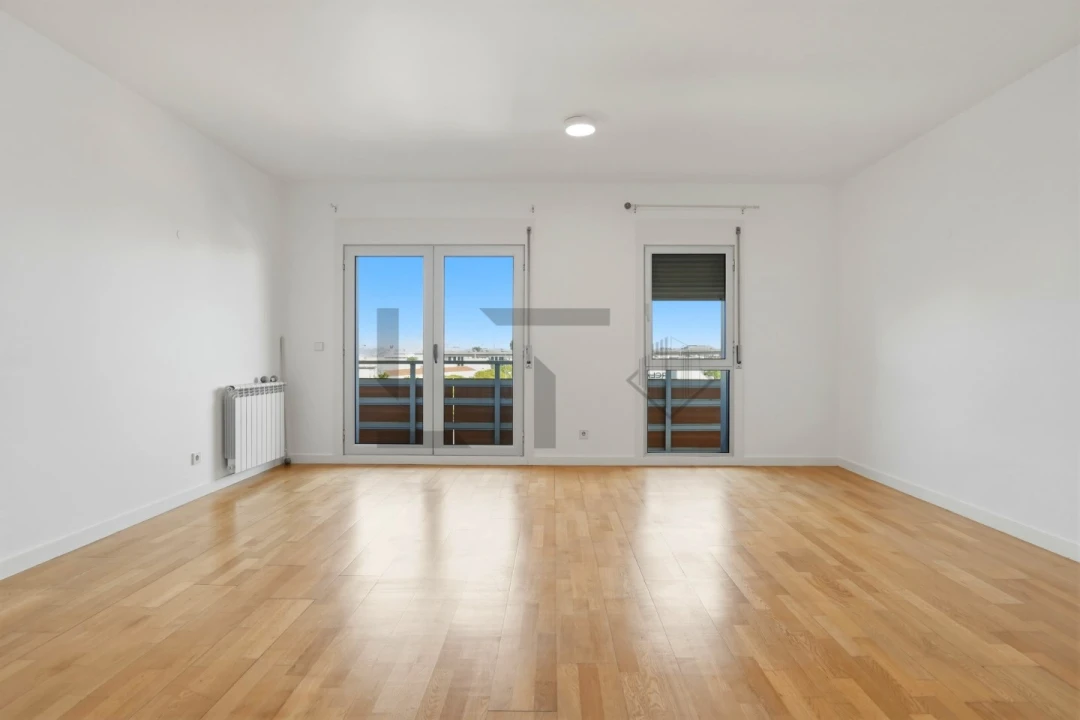 Apartamento T2 para Venda em Parque das Nações Foto 9