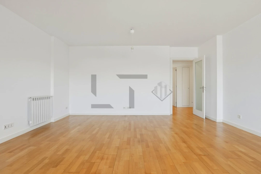 Apartamento T2 para Venda em Parque das Nações Foto 12