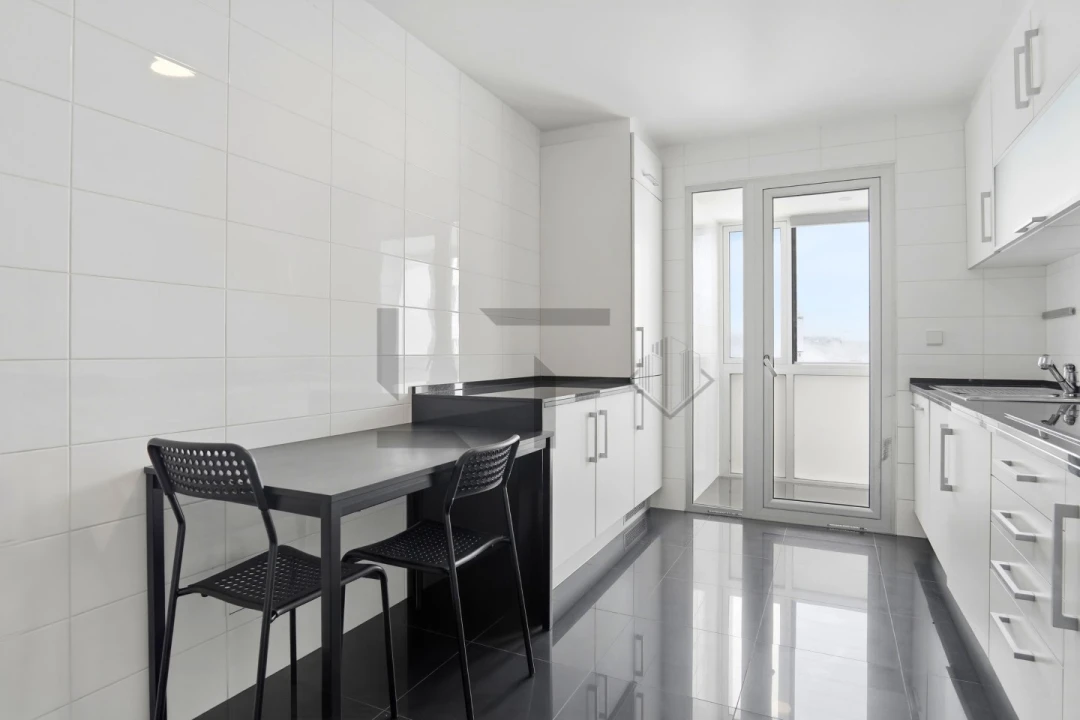 Apartamento T2 para Venda em Parque das Nações Foto 21