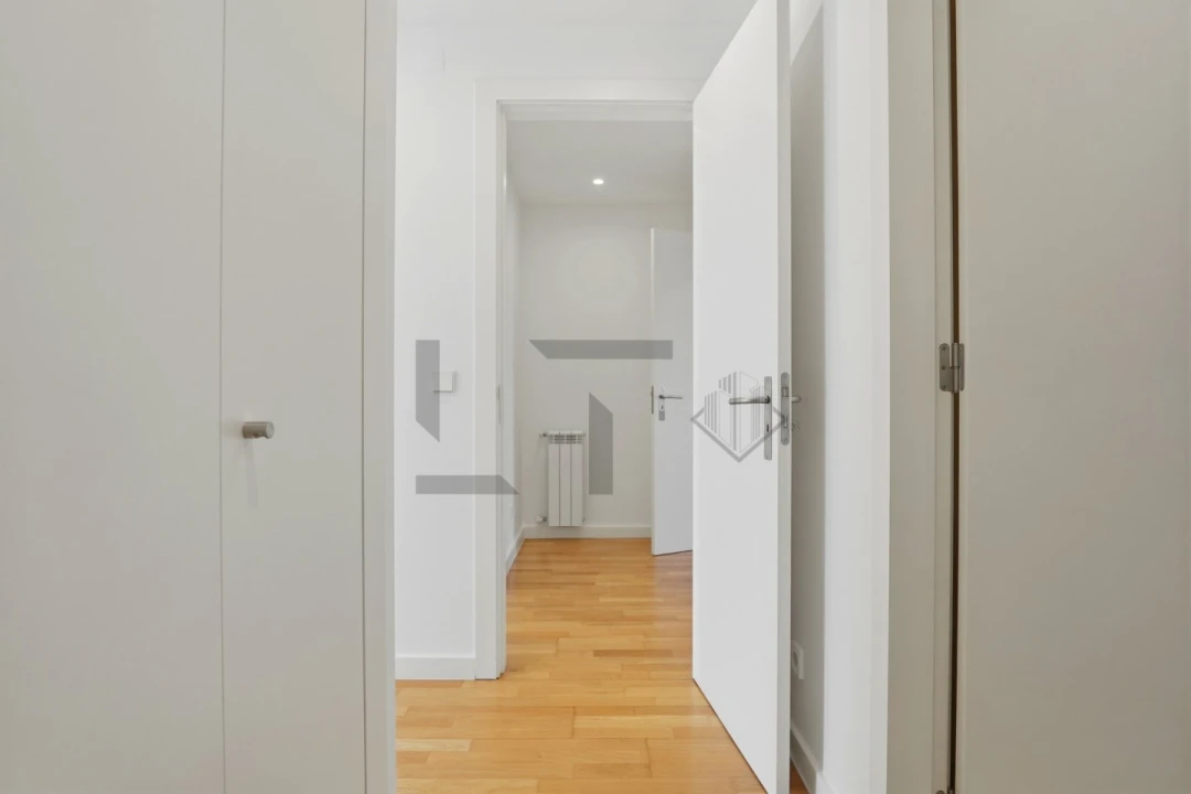 Apartamento T2 para Venda em Parque das Nações Foto 33