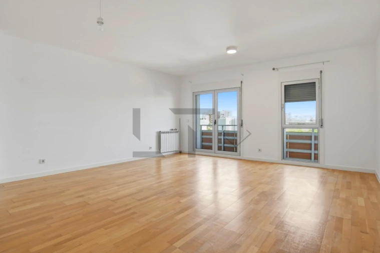 Apartamento T2 para Venda em Parque das Nações Foto 8