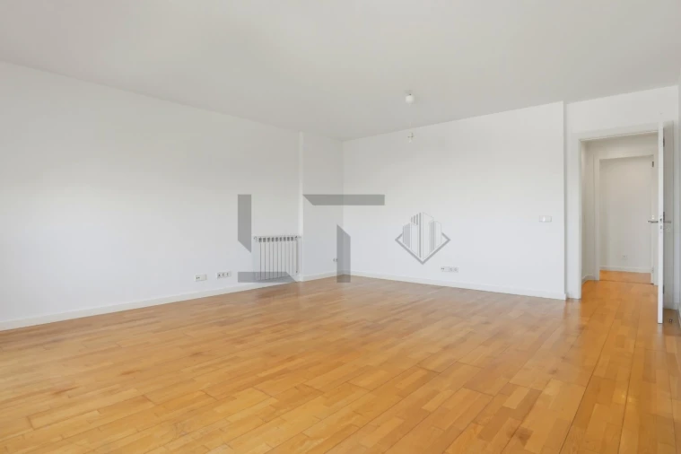 Apartamento T2 para Venda em Parque das Nações Foto 11