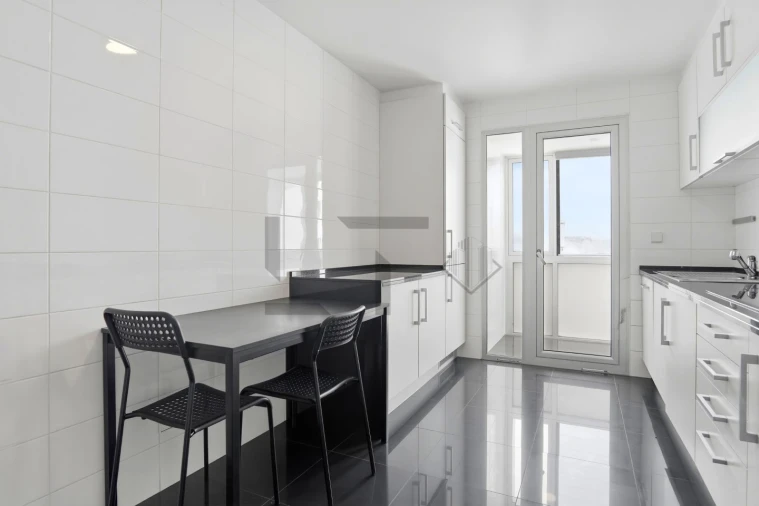 Apartamento T2 para Venda em Parque das Nações Foto 21