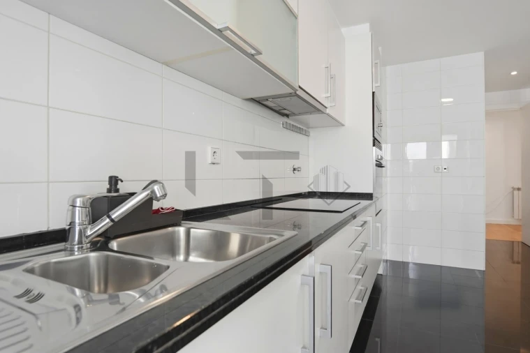 Apartamento T2 para Venda em Parque das Nações Foto 22