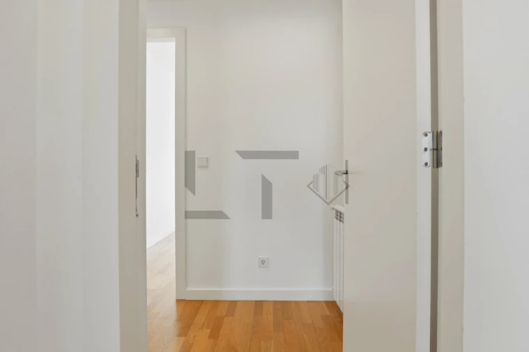 Apartamento T2 para Venda em Parque das Nações Foto 25