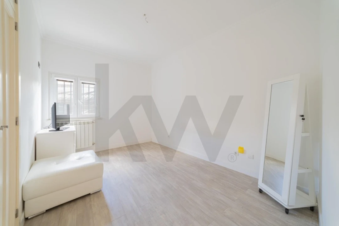 Apartamento T3 para Venda em Carcavelos e Parede Foto 10