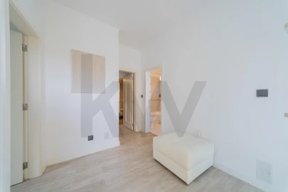 Apartamento T3 para Venda em Carcavelos e Parede