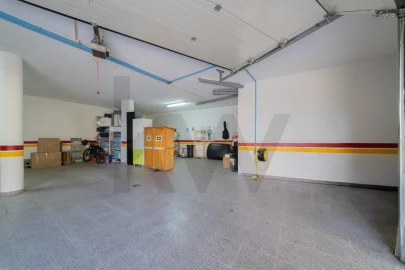 Apartamento T3 para Venda em Carcavelos e Parede