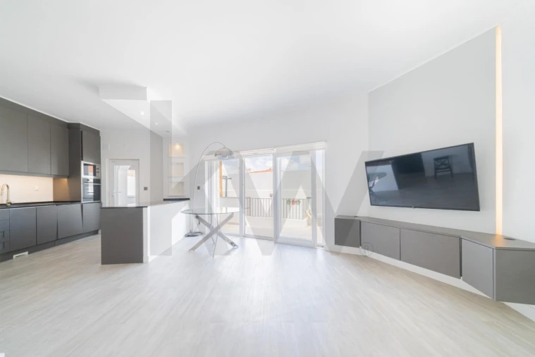 Apartamento T3 para Venda em Carcavelos e Parede Foto 3