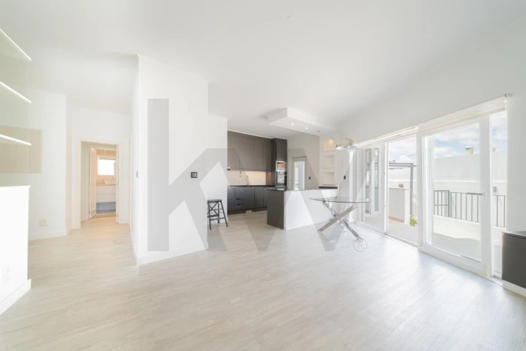 Apartamento T3 para Venda em Carcavelos e Parede Foto 4