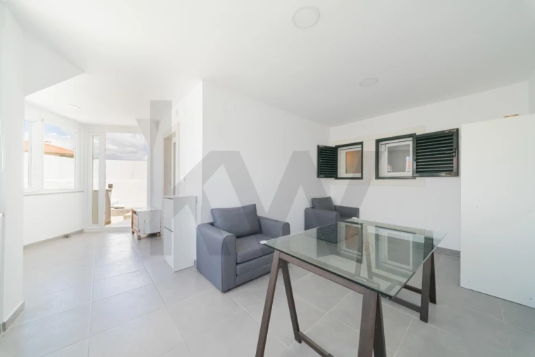 Apartamento T3 para Venda em Carcavelos e Parede Foto 6