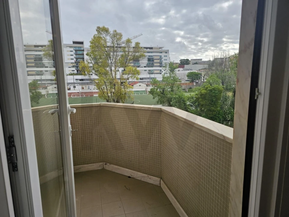Apartamento T3 para Venda em São Domingos de Benfica Foto 13