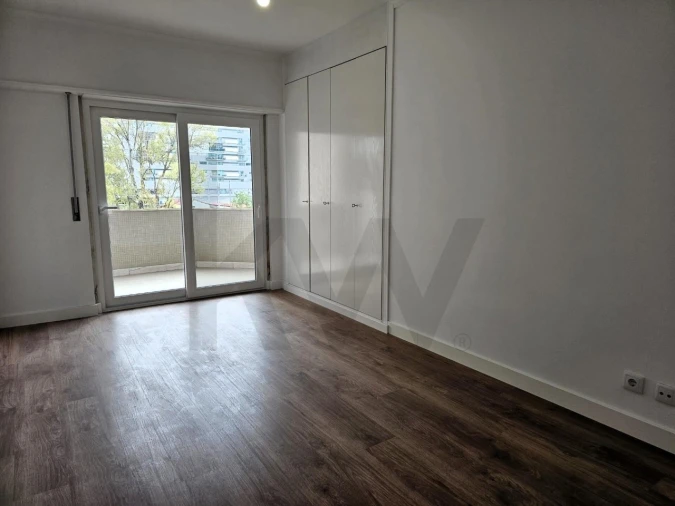 Apartamento T3 para Venda em São Domingos de Benfica Foto 11