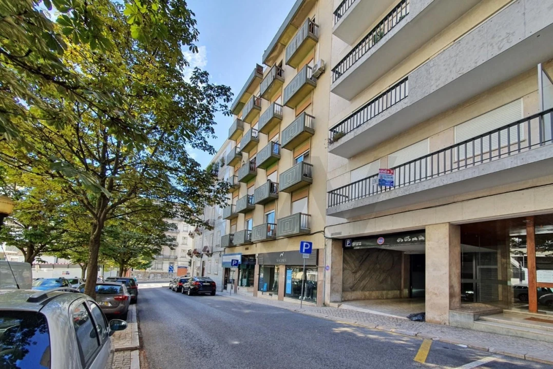 Apartamento T1 para Venda em Avenidas Novas Foto 20