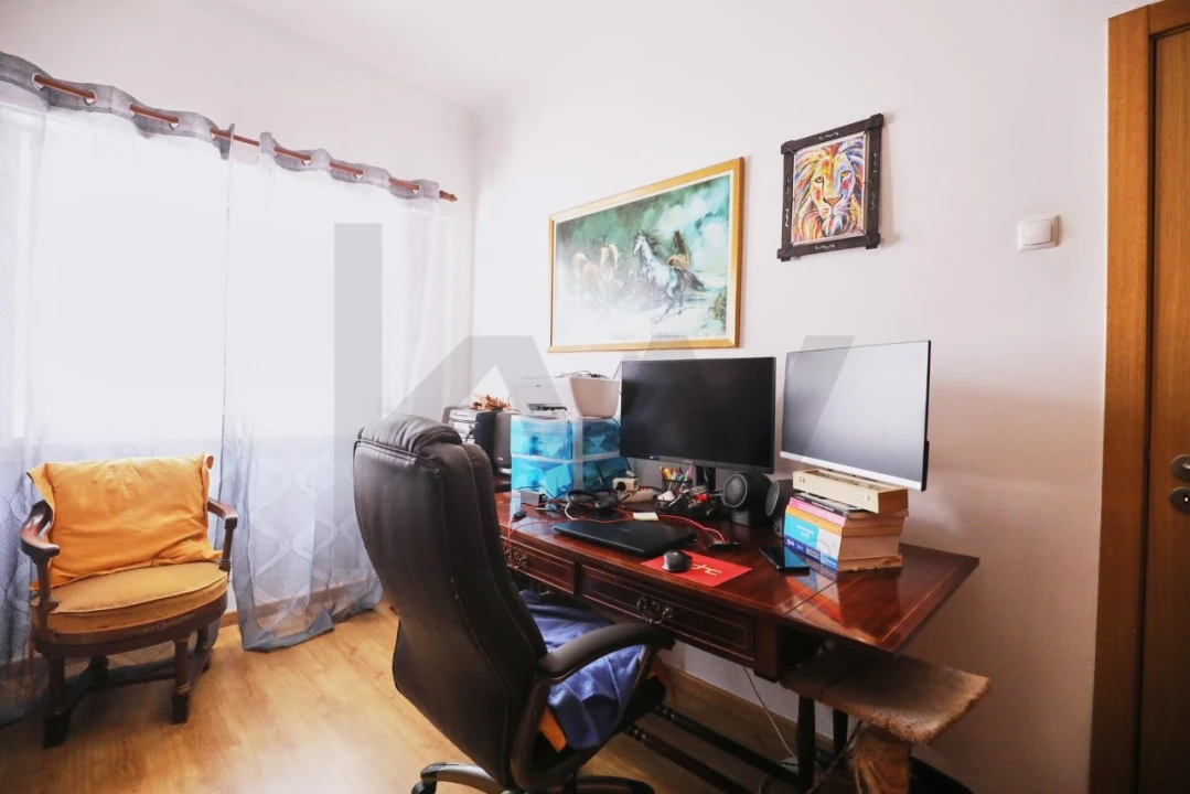 Apartamento T2 para Venda em Algés, Linda-A-Velha e Cruz Quebrada-Dafundo Foto 8