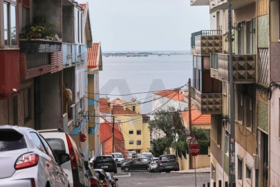 Apartamento T2 para Venda em Algés, Linda-A-Velha e Cruz Quebrada-Dafundo