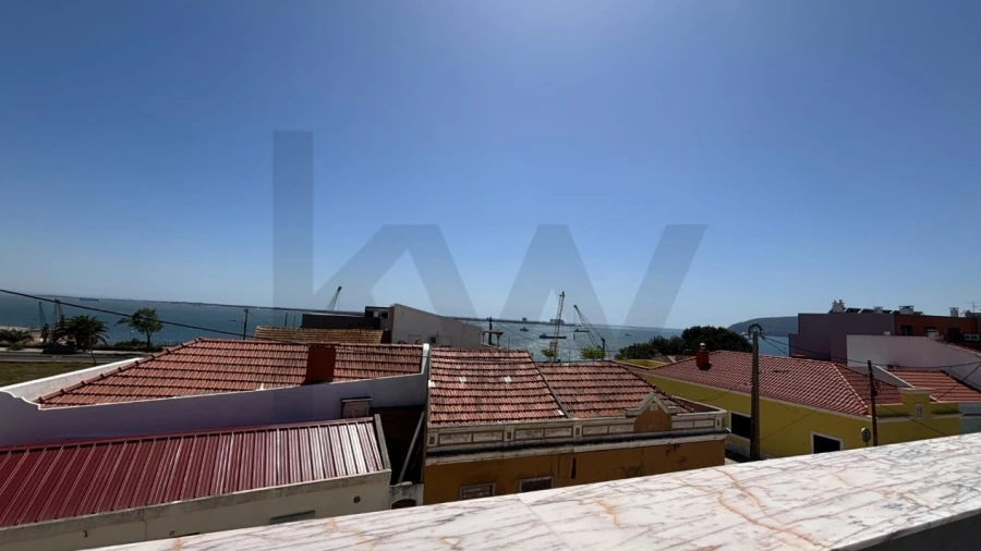 Moradia T2 para Venda em Setubal (São Sebastião)