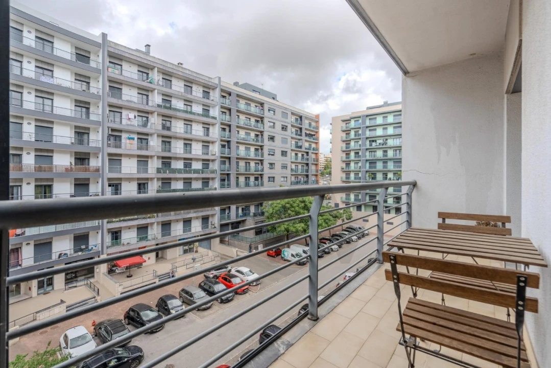 Apartamento T2 para Venda em Odivelas Foto 3